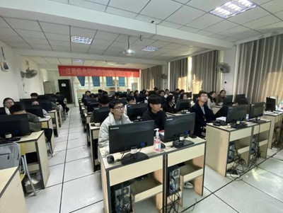 訊方技術與江西信息應用職業技術學院“華為1+X網絡系統建設與運維培訓”順利開班，助力計算機人才培養